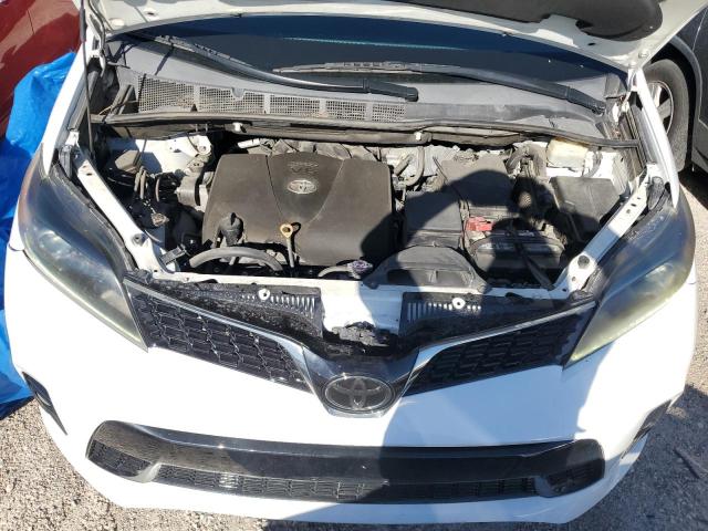 Photo 12 from auction – 2018 TOYOTA SIENNA SE with VIN 5TDXZ3DC9JS930049