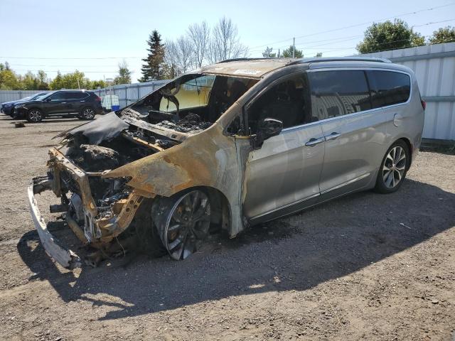 CHRYSLER PACIFICA L 2017 with VIN 2C4RC1GG9HR686192 - Photo from auction