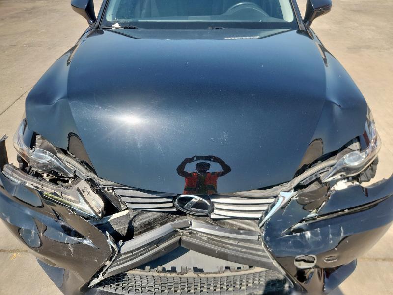 Photo 11 from auction – 2016 LEXUS IS 200T with VIN JTHBA1D20G5016993
