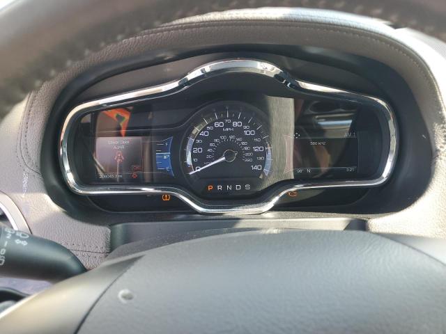 Photo 9 from auction – 2019 LINCOLN MKT with VIN 2LMHJ5AT8KBL01588