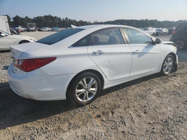 Photo 3 from auction – 2011 HYUNDAI SONATA SE with VIN 5NPEC4AC4BH187195