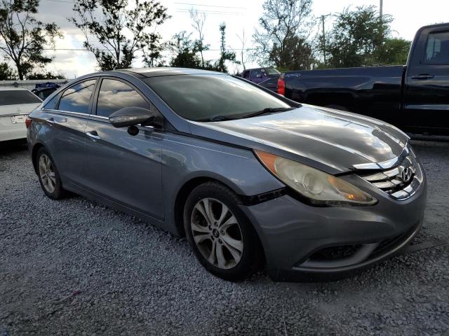 Photo 4 from auction – 2013 HYUNDAI SONATA SE with VIN 5NPEC4AC2DH687407