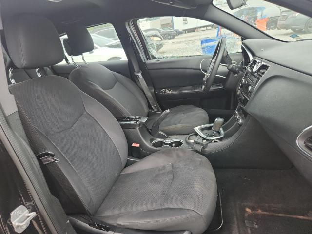 Photo 7 from auction – 2014 CHRYSLER 200 LX with VIN 1C3CCBAB4EN143175