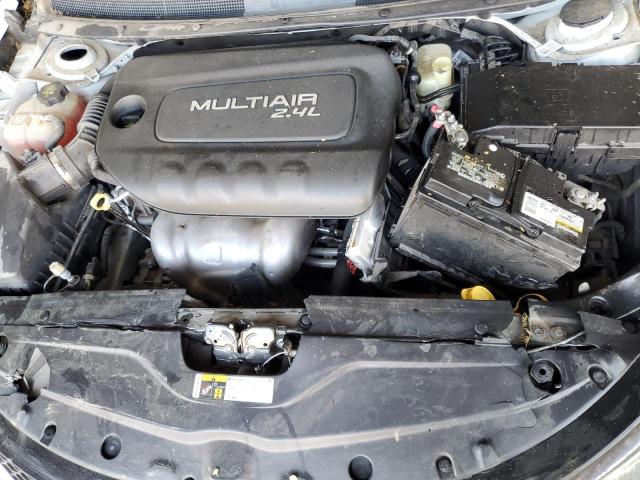 Photo 11 from auction – 2015 CHRYSLER 200 LIMITE with VIN 1C3CCCABXFN695125