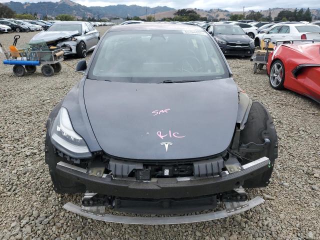 Photo 5 from auction – 2018 TESLA MODEL 3 with VIN 5YJ3E1EA3JF158437