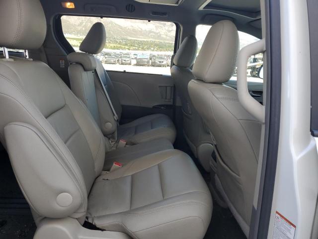 Photo 11 from auction – 2016 TOYOTA SIENNA XLE with VIN 5TDYK3DC2GS755161
