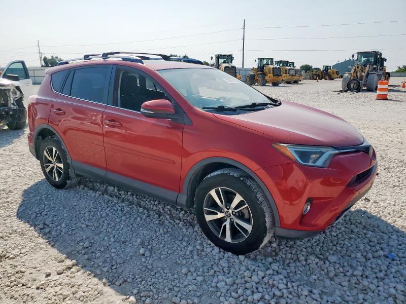 Photo 4 from auction – 2017 TOYOTA RAV4 XLE with VIN JTMRFREV8HJ145727