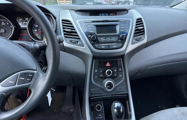 Photo 9 from auction – 2016 HYUNDAI ELANTRA SE with VIN 5NPDH4AE2GH727102