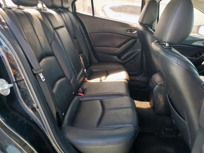 Photo 10 from auction – 2018 MAZDA 3 TOURING with VIN 3MZBN1V30JM174858