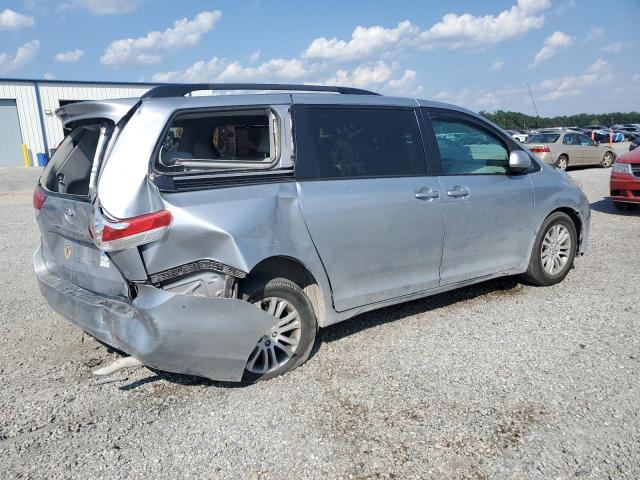 Photo 3 from auction – 2012 TOYOTA SIENNA XLE with VIN 5TDYK3DCXCS194377