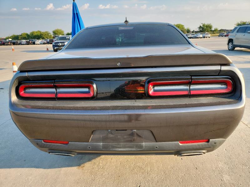 Photo 6 from auction – 2018 DODGE CHALLENGER with VIN 2C3CDZAG5JH202559