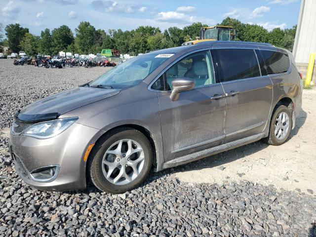 CHRYSLER PACIFICA T 2017 with VIN 2C4RC1EG3HR622328 - Photo from auction