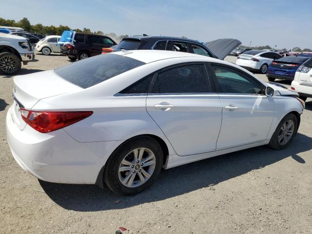 Photo 3 from auction – 2012 HYUNDAI SONATA GLS with VIN 5NPEB4AC8CH462068