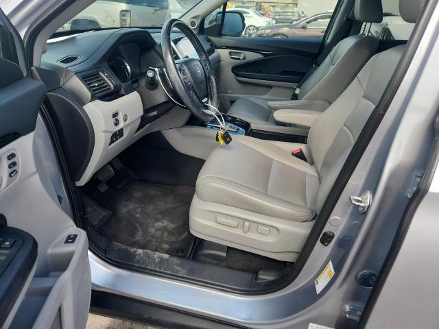Photo 7 from auction – 2018 HONDA PILOT TOUR with VIN 5FNYF5H92JB006113