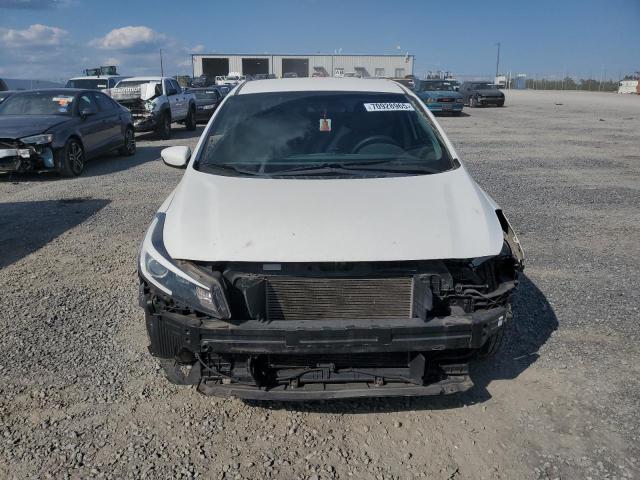 Photo 5 from auction – 2017 KIA FORTE LX with VIN 3KPFK4A79HE040135