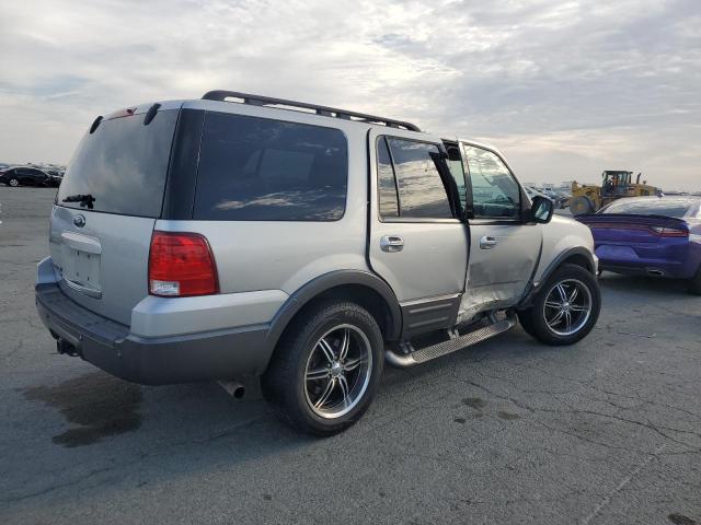 Photo 3 from auction – 2005 FORD EXPEDITION XLT with VIN 1FMFU15585LA70632