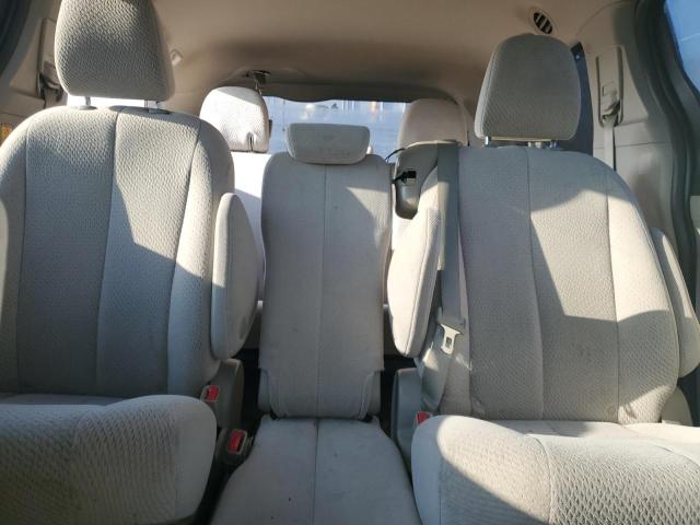 Photo 10 from auction – 2012 TOYOTA SIENNA LE with VIN 5TDKK3DC1CS238918