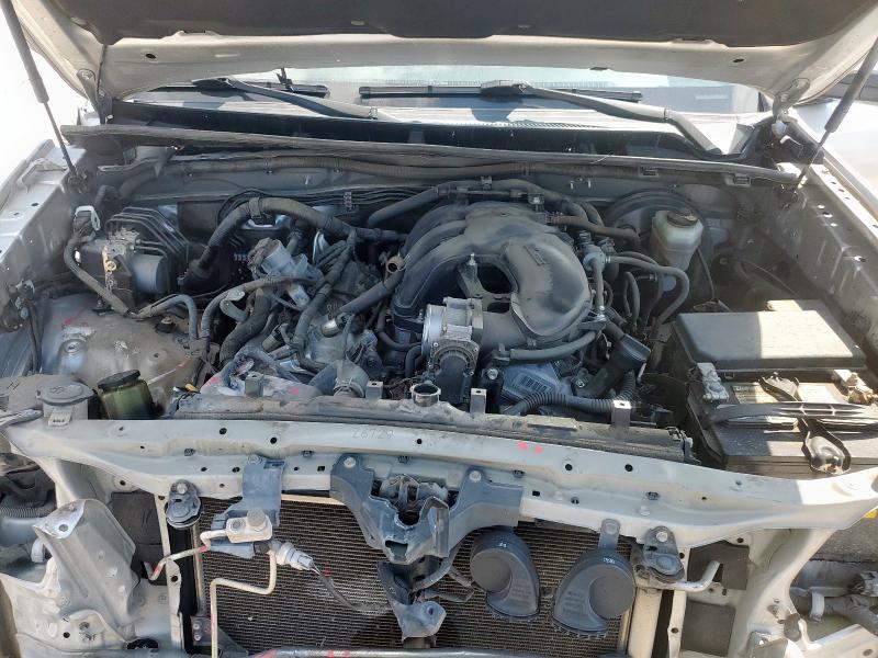 Photo 12 from auction – 2017 TOYOTA 4RUNNER SR with VIN JTEZU5JR4H5155585