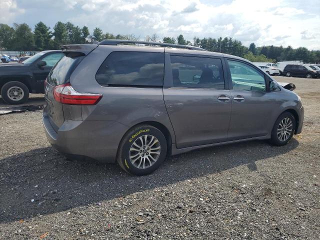 Photo 3 from auction – 2018 TOYOTA SIENNA XLE with VIN 5TDYZ3DC3JS919097