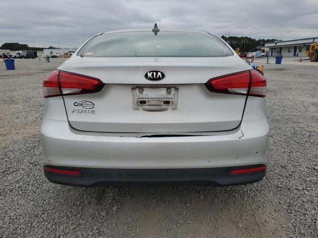 Photo 6 from auction – 2017 KIA FORTE LX with VIN 3KPFK4A78HE110823