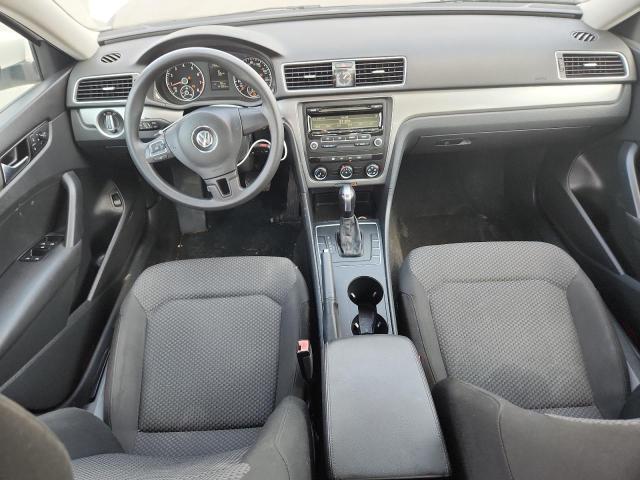 Photo 8 from auction – 2014 VOLKSWAGEN PASSAT S with VIN 1VWAS7A39EC025692