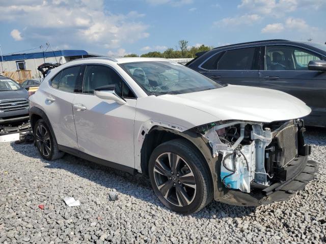 Photo 4 from auction – 2019 LEXUS UX 200 with VIN JTHY3JBH6K2019953