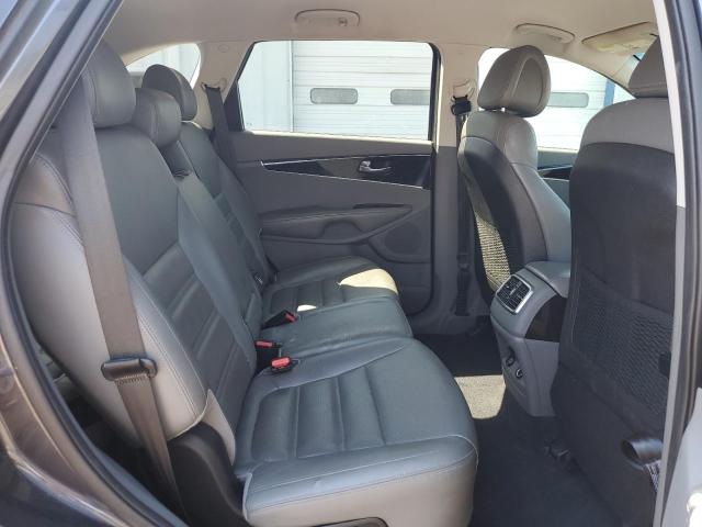 Photo 11 from auction – 2016 KIA SORENTO EX with VIN 5XYPH4A51GG046384