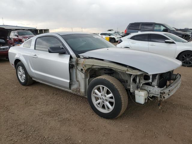 Photo 4 from auction – 2005 FORD MUSTANG with VIN 1ZVFT80N455134688