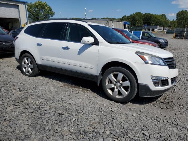 Photo 4 from auction – 2017 CHEVROLET TRAVERSE L with VIN 1GNKVGKD0HJ259345