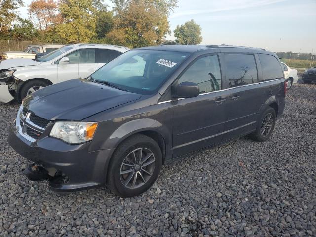 DODGE GRAND CARA 2017 with VIN 2C4RDGCG8HR612140 - Photo from auction