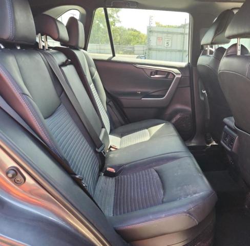 Photo 11 from auction – 2019 TOYOTA RAV4 XSE with VIN 2T3EWRFVXKW037423