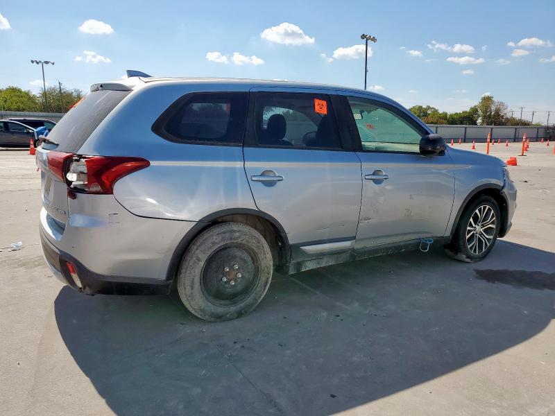 Photo 3 from auction – 2017 MITSUBISHI OUTLANDER with VIN JA4AD2A33HZ030026