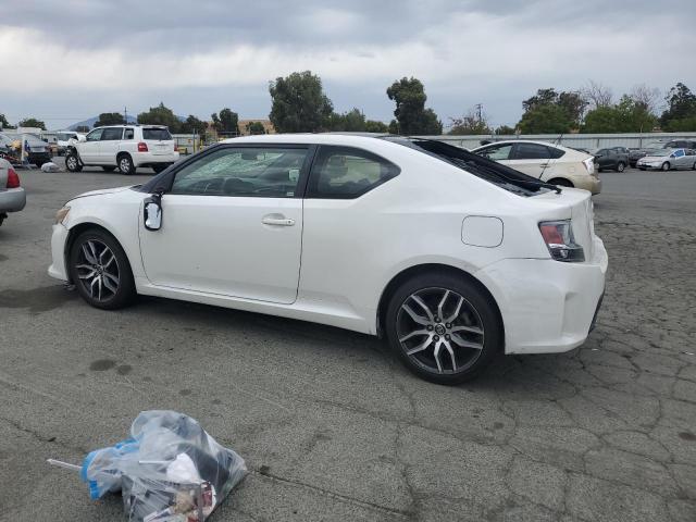 Photo 2 from auction – 2016 SCION TC with VIN JTKJF5C70GJ016575