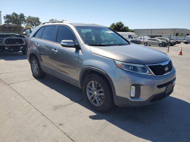 Photo 4 from auction – 2015 KIA SORENTO LX with VIN 5XYKT4A60FG622434