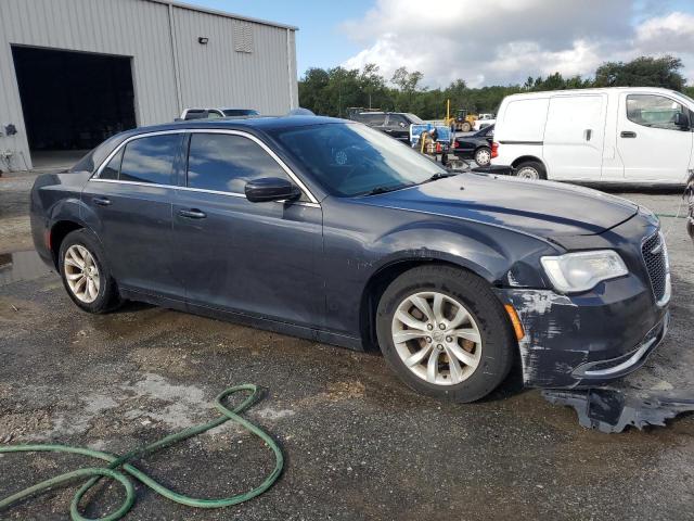Photo 4 from auction – 2015 CHRYSLER 300 LIMITE with VIN 2C3CCAAG9FH930543