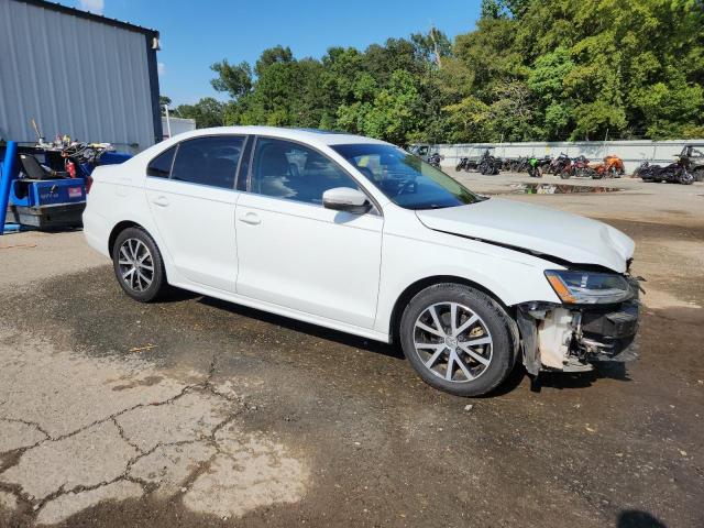 Photo 4 from auction – 2017 VOLKSWAGEN JETTA SE with VIN 3VWDB7AJ1HM360184