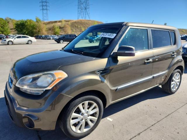 KIA SOUL 2012 with VIN KNDJT2A61C7395652 - Photo from auction