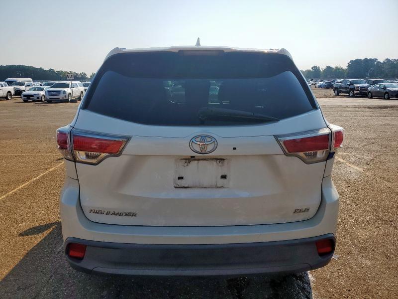 Photo 6 from auction – 2015 TOYOTA HIGHLANDER with VIN 5TDKKRFH0FS119225