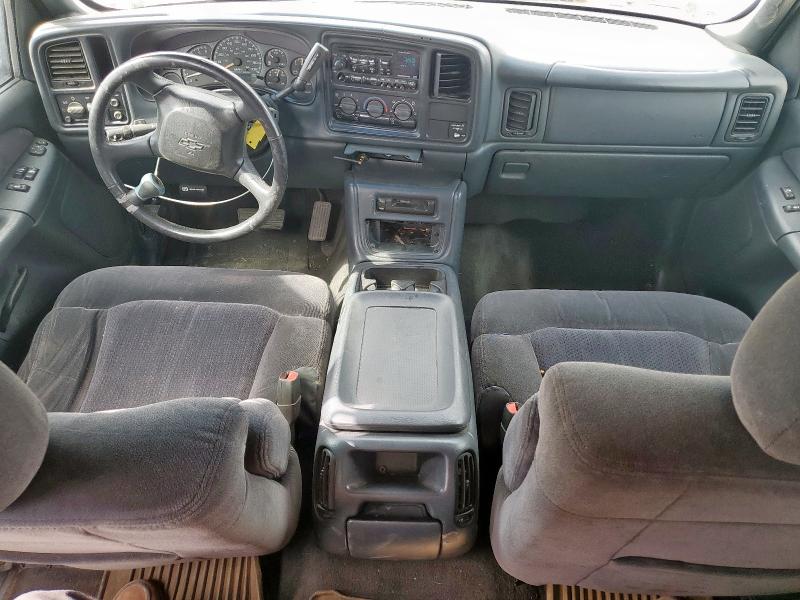 Photo 8 from auction – 2001 CHEVROLET SILVERADO C1500 with VIN 2GCEC19T411399923
