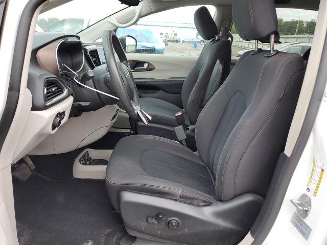 Photo 7 from auction – 2017 CHRYSLER PACIFICA T with VIN 2C4RC1DG0HR519935
