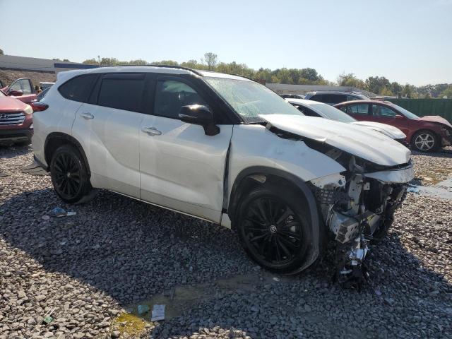 Photo 4 from auction – 2023 TOYOTA HIGHLANDER with VIN 5TDKDRAH8PS024656