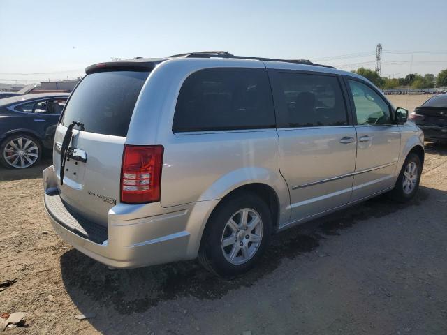 Photo 3 from auction – 2010 CHRYSLER TOWN & COU with VIN 2A4RR5D18AR109935