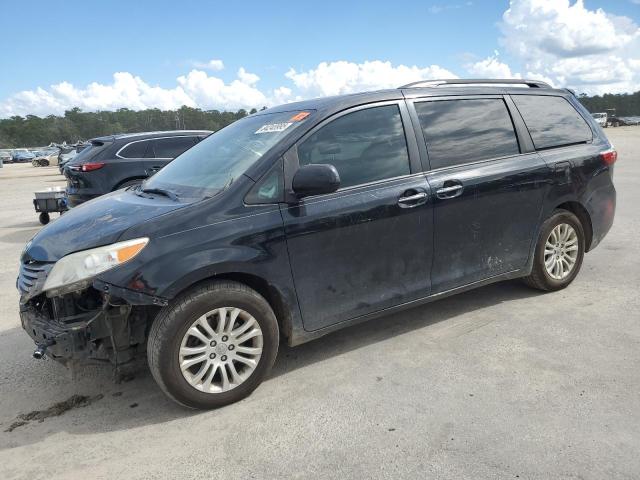 Photo 1 from auction – 2017 TOYOTA SIENNA XLE with VIN 5TDYZ3DC4HS894561