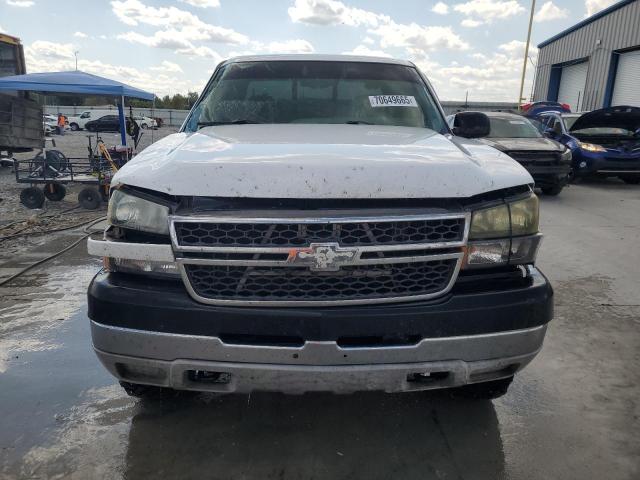 Photo 5 from auction – 2005 CHEVROLET SILVERADO with VIN 1GCHK29U05E248256