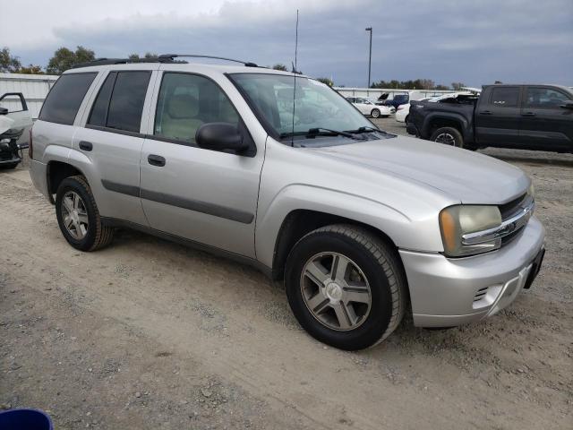 Photo 4 from auction – 2005 CHEVROLET TRAILBLAZER LS with VIN 1GNDS13S752130620