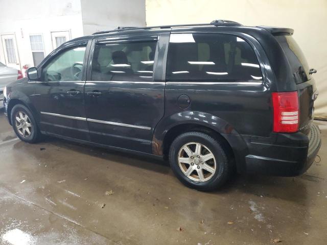 Photo 2 from auction – 2010 CHRYSLER TOWN & COU with VIN 2A4RR5D12AR109705