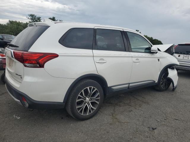 Photo 3 from auction – 2018 MITSUBISHI OUTLANDER with VIN JA4AZ3A31JZ069713