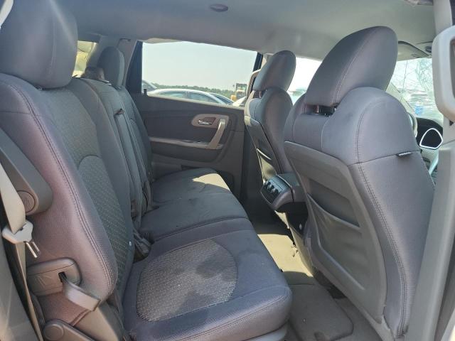 Photo 11 from auction – 2010 CHEVROLET TRAVERSE L with VIN 1GNLREEDXAJ257178