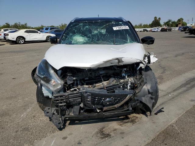 Photo 5 from auction – 2019 NISSAN KICKS S with VIN 3N1CP5CU2KL510296