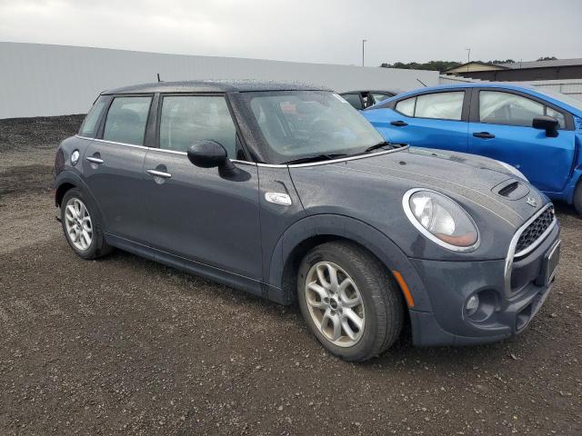 Photo 4 from auction – 2016 MINI COOPER S with VIN WMWXU3C56G2D27769